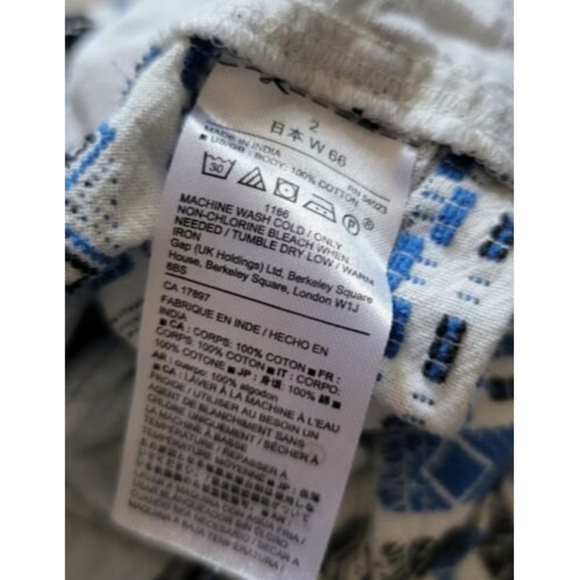 Khakis By Gap 100% Cotton The City 3 Inch Short Blue White Stripe Size 2 - Picture 11 of 11